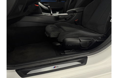 BMW 3 Serie 318i Executive M-Sport Sfeer LED Clima Cruise Navi PDC 18''LMV