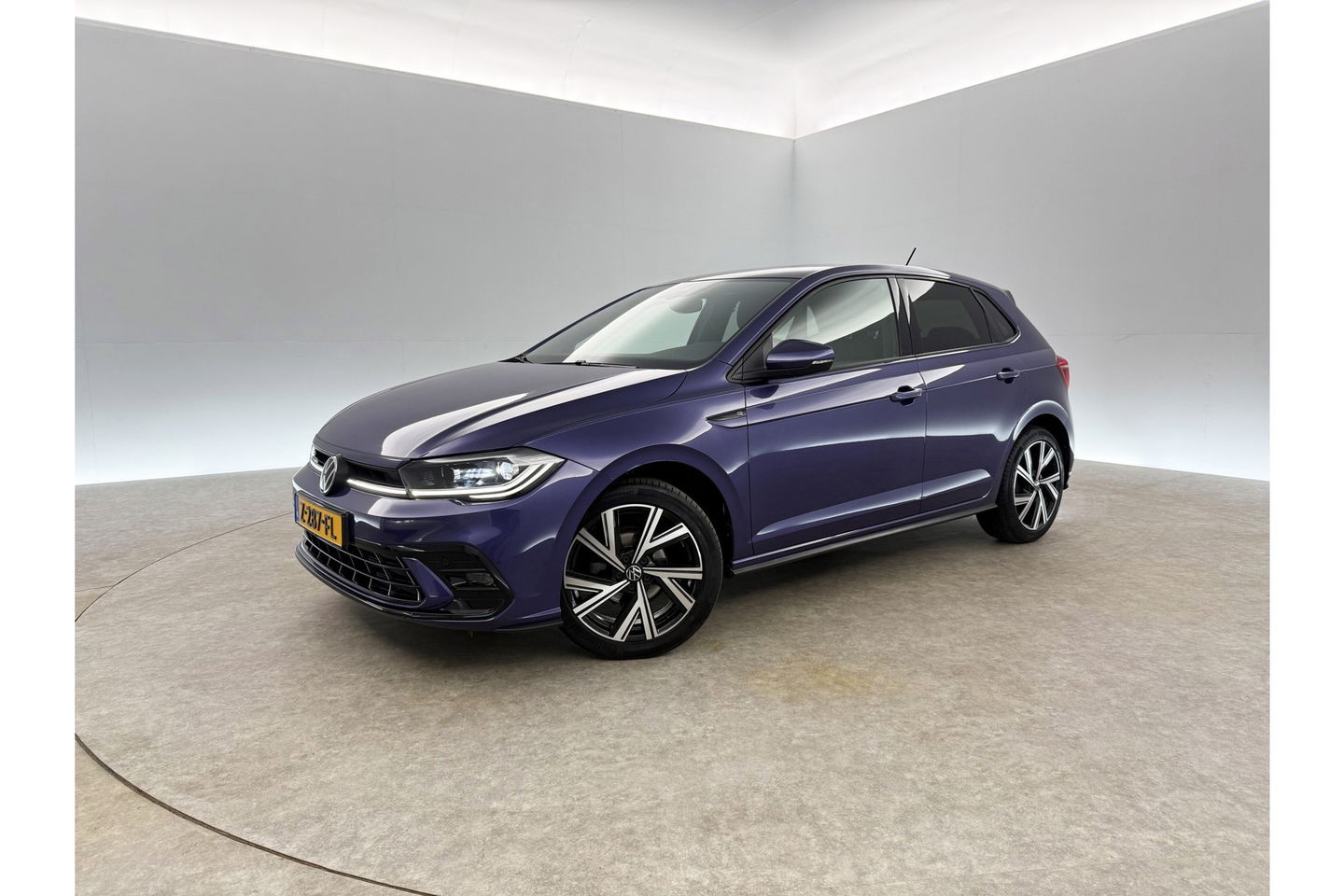 Volkswagen Polo 1.0 TSI R-line DSG IQ-Lights LED Adaptive Cruise Camera Carplay Clima Virtual PDC 17"LMV Stoelverw.