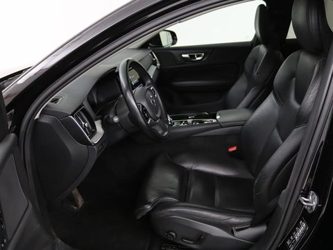 Volvo V60 2.0 T8 Recharge AWD Inscription | Panoramadak | Leder | Stoel & stuurverwarming | Camera | Adaptive cruise | Carplay | Navigatie
