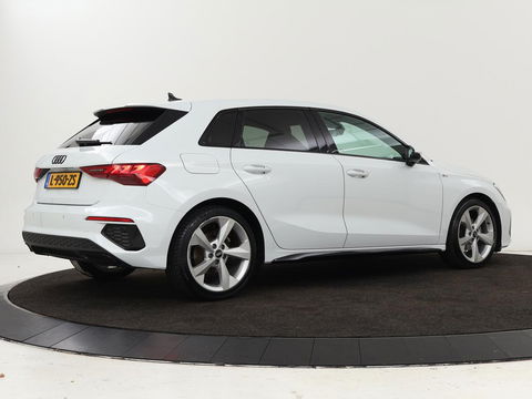 Audi A3 30 TFSI S edition | Carplay | Full LED | Virtual Cockpit | Sportstoelen | Half leder | Getint glas | Climate control | Cruise control