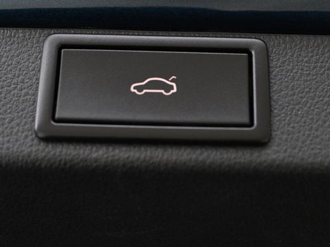 Škoda Octavia 1.0 e-TSI Business Edition | Trekhaak | Stoelverwarming | Carplay | Keyless | Navigatie | Full LED | Parkeerhulp | Climate control