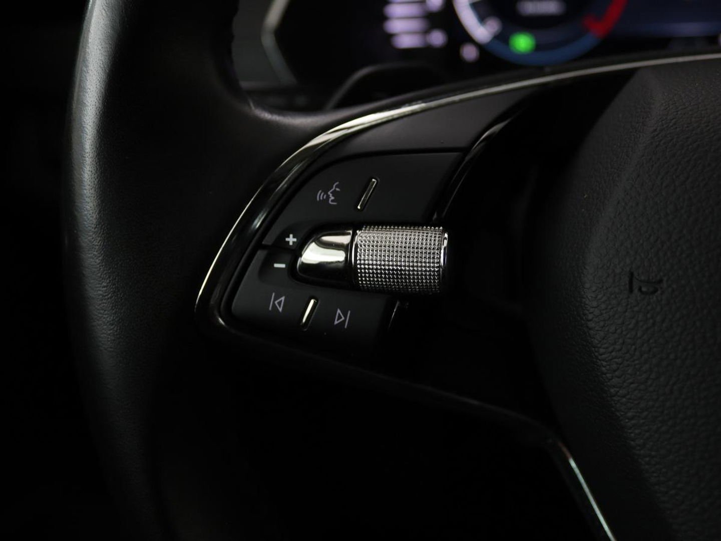 Škoda Octavia 1.0 e-TSI Business Edition | Trekhaak | Stoelverwarming | Carplay | Keyless | Navigatie | Full LED | Parkeerhulp | Climate control