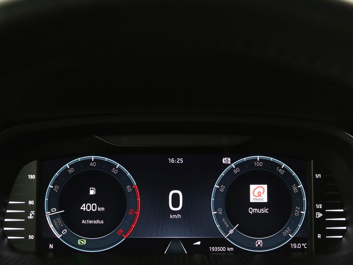 Škoda Octavia 1.0 e-TSI Business Edition | Trekhaak | Stoelverwarming | Carplay | Keyless | Navigatie | Full LED | Parkeerhulp | Climate control