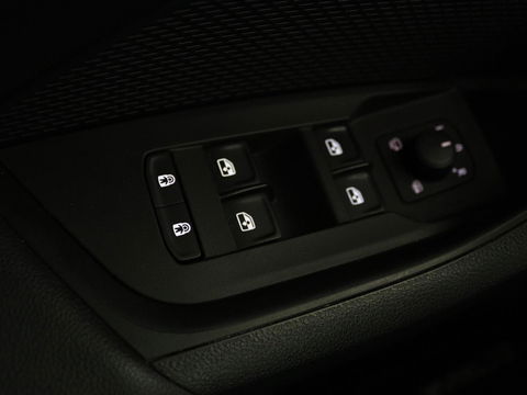 Škoda Octavia 1.0 e-TSI Business Edition | Trekhaak | Stoelverwarming | Carplay | Keyless | Navigatie | Full LED | Parkeerhulp | Climate control