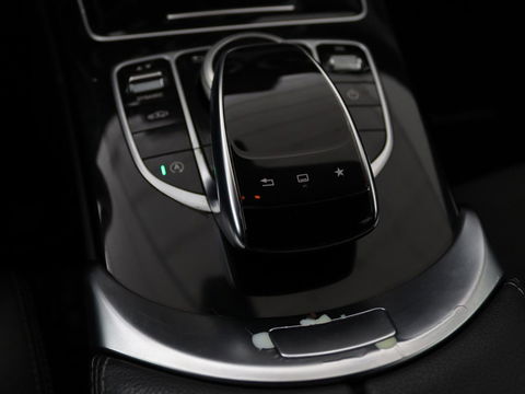 Mercedes-Benz C-Klasse 250 Avantgarde | Luchtvering | 360 camera | Trekhaak | Full LED | Navigatie | Half leder | Climate control | Park Assist | Cruise control