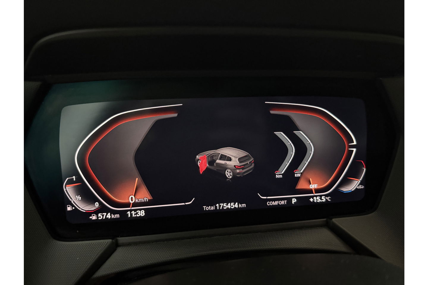 BMW 1-serie 118i M Sport LED Camera Carplay Sfeerverl. Trekhaak Virtual Navi Clima Cruise 17"LMV PDC