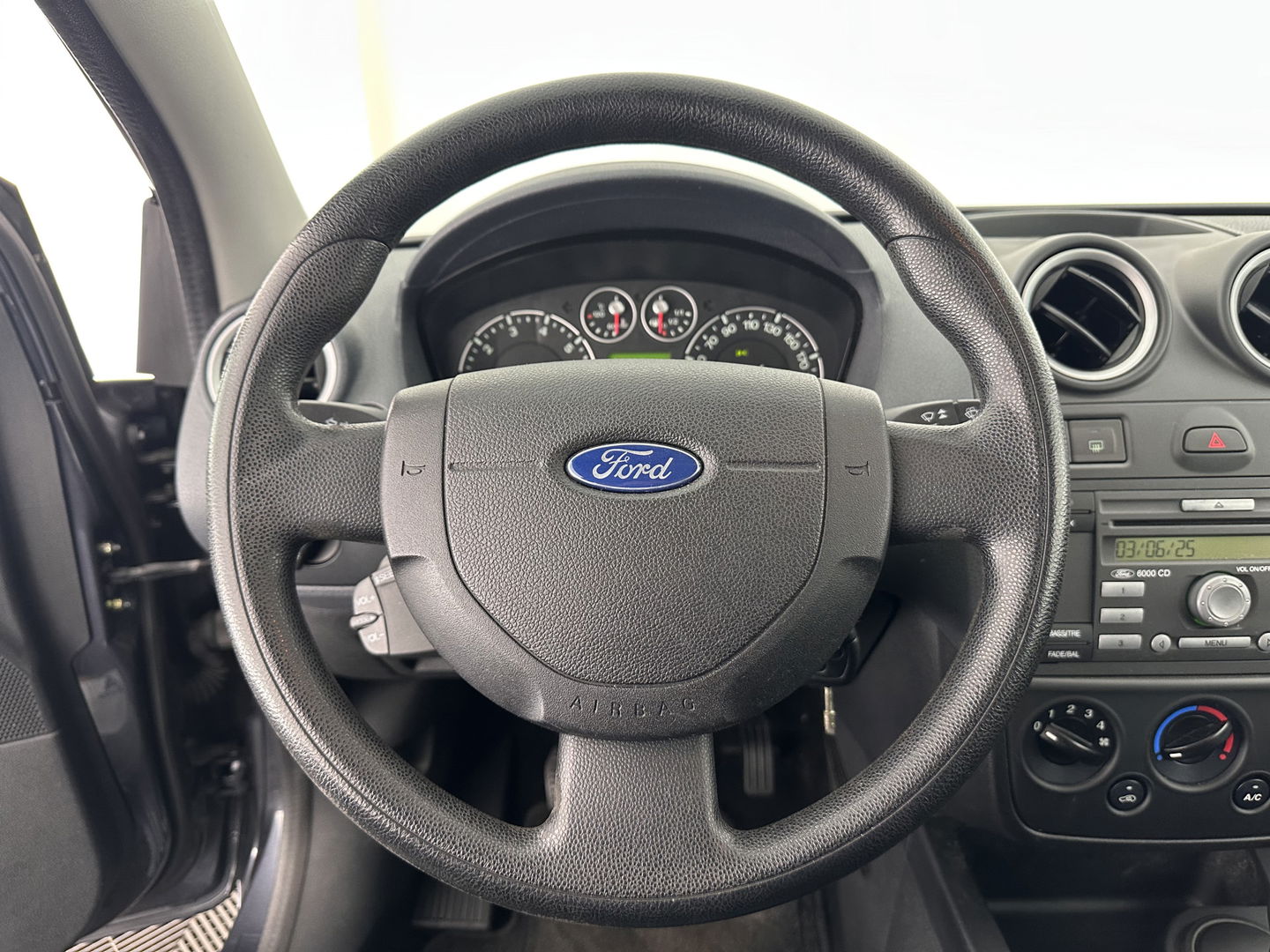 Ford Fiesta 1.3-8V Cool & Sound *AIRCO | RADIO-CD *