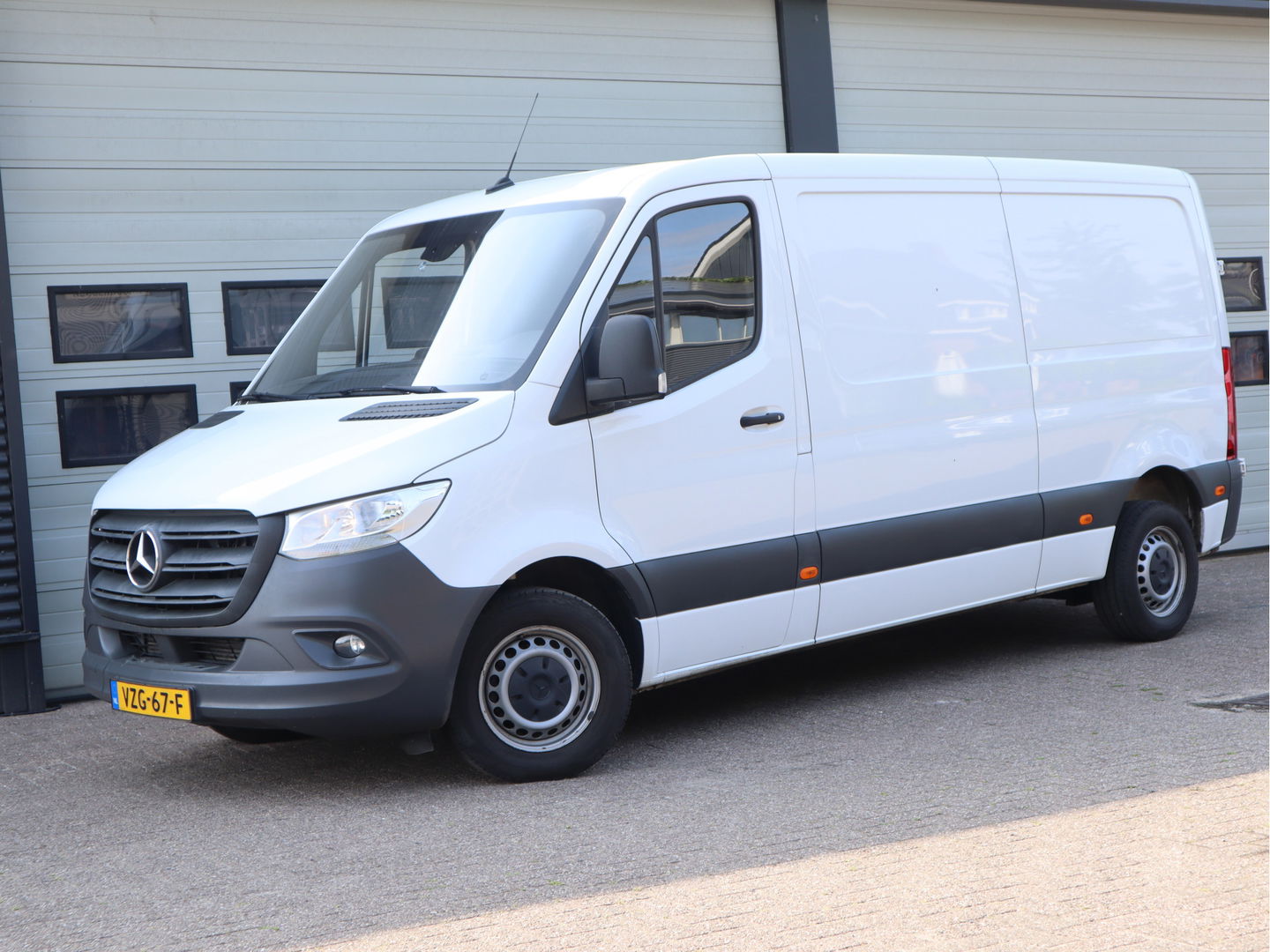 Mercedes-Benz Sprinter 314 CDI Euro 6 L2H1 - MBUX - Clima - Cruise