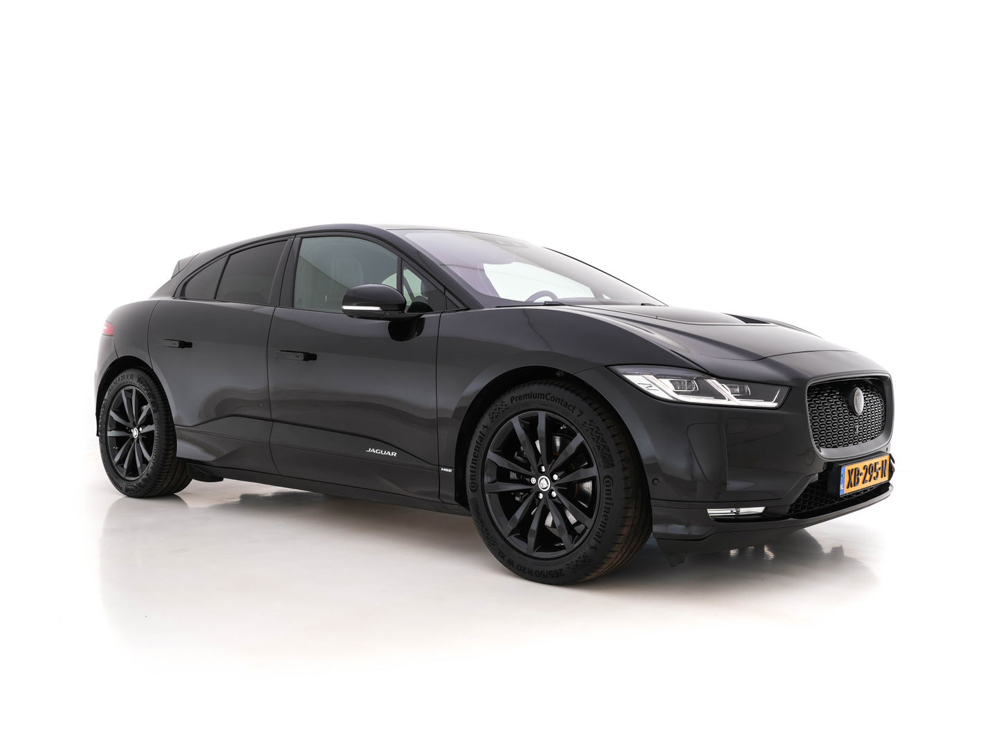 Jaguar I-PACE EV400 HSE First Edition 90 kWh AWD *PANO | LUXURY-LEATHER | MATRIX-LED | MERIDIAN-SURROUND | TOP-VIEW | BLINDSPOT | MEMORY-PACK | DIGI-COCKPIT | KEYLESS | HEAD-UP | NAVI-FULLMAP | HEATED-SPORTSEATS | DAB+ | AMBIENT-LIGHT | ...
