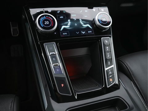 Jaguar I-PACE EV400 HSE First Edition 90 kWh AWD *PANO | LUXURY-LEATHER | MATRIX-LED | MERIDIAN-SURROUND | TOP-VIEW | BLINDSPOT | MEMORY-PACK | DIGI-COCKPIT | KEYLESS | HEAD-UP | NAVI-FULLMAP | HEATED-SPORTSEATS | DAB+ | AMBIENT-LIGHT | ...