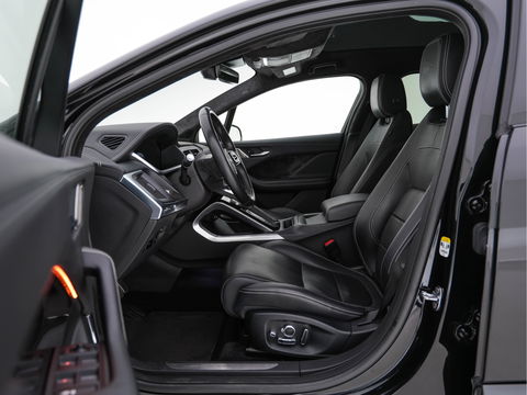 Jaguar I-PACE EV400 HSE First Edition 90 kWh AWD *PANO | LUXURY-LEATHER | MATRIX-LED | MERIDIAN-SURROUND | TOP-VIEW | BLINDSPOT | MEMORY-PACK | DIGI-COCKPIT | KEYLESS | HEAD-UP | NAVI-FULLMAP | HEATED-SPORTSEATS | DAB+ | AMBIENT-LIGHT | ...
