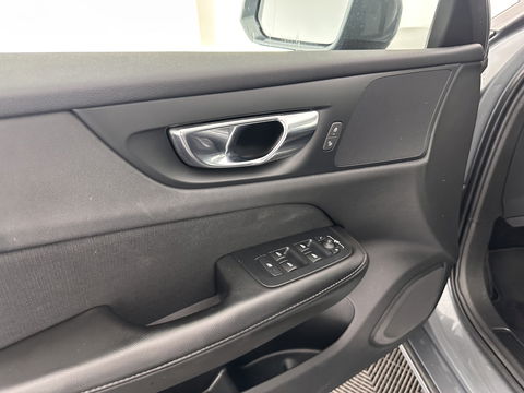 Volvo V60 2.0 T4 Aut. *FULL-LED | DIGI-COCKPIT | NAVI-FULLMAP | ECC | CRUISE | COMFORT-SEATS | LANE-ASSIST | CARPLAY | 18"ALU*