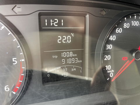 Volkswagen Transporter 2.0 TDI 102pk L1H1 Comfortline / bpm vrij / euro 6 diesel / prijs rijklaar € 16.950 ex btw / lease vanaf € 285 / Bott ingerichte laadruimte / airco / cruise / trekhaak 2200 kg !