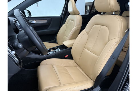 Volvo XC40 1.5 T5 Twin Engine Inscription | INCL Fietsendrager! | H/K Pano LED Carplay Trekhaak Virtual Memory Camera Clima Cruise Leder Navi PDC 20''LMV