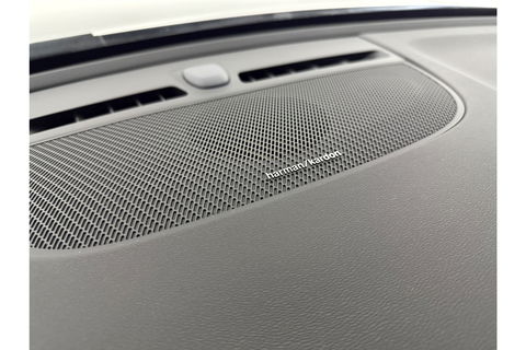 Volvo XC40 1.5 T5 Twin Engine Inscription | INCL Fietsendrager! | H/K Pano LED Carplay Trekhaak Virtual Memory Camera Clima Cruise Leder Navi PDC 20''LMV