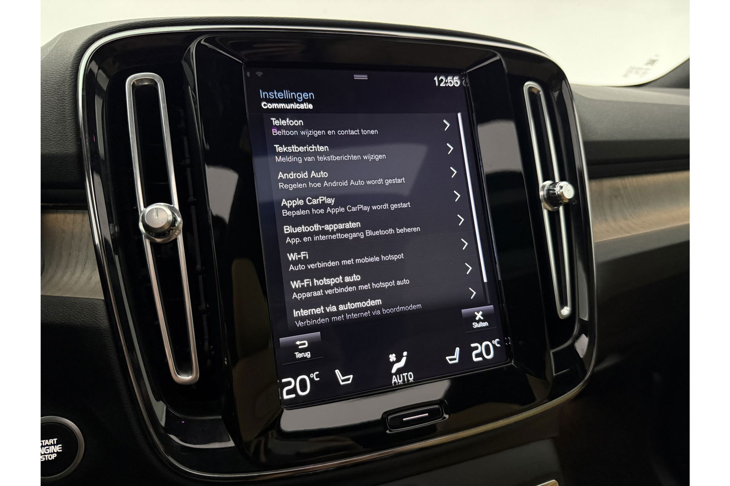 Volvo XC40 1.5 T5 Twin Engine Inscription | INCL Fietsendrager! | H/K Pano LED Carplay Trekhaak Virtual Memory Camera Clima Cruise Leder Navi PDC 20''LMV