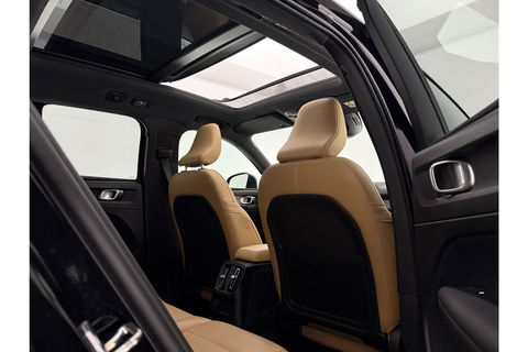Volvo XC40 1.5 T5 Twin Engine Inscription | INCL Fietsendrager! | H/K Pano LED Carplay Trekhaak Virtual Memory Camera Clima Cruise Leder Navi PDC 20''LMV