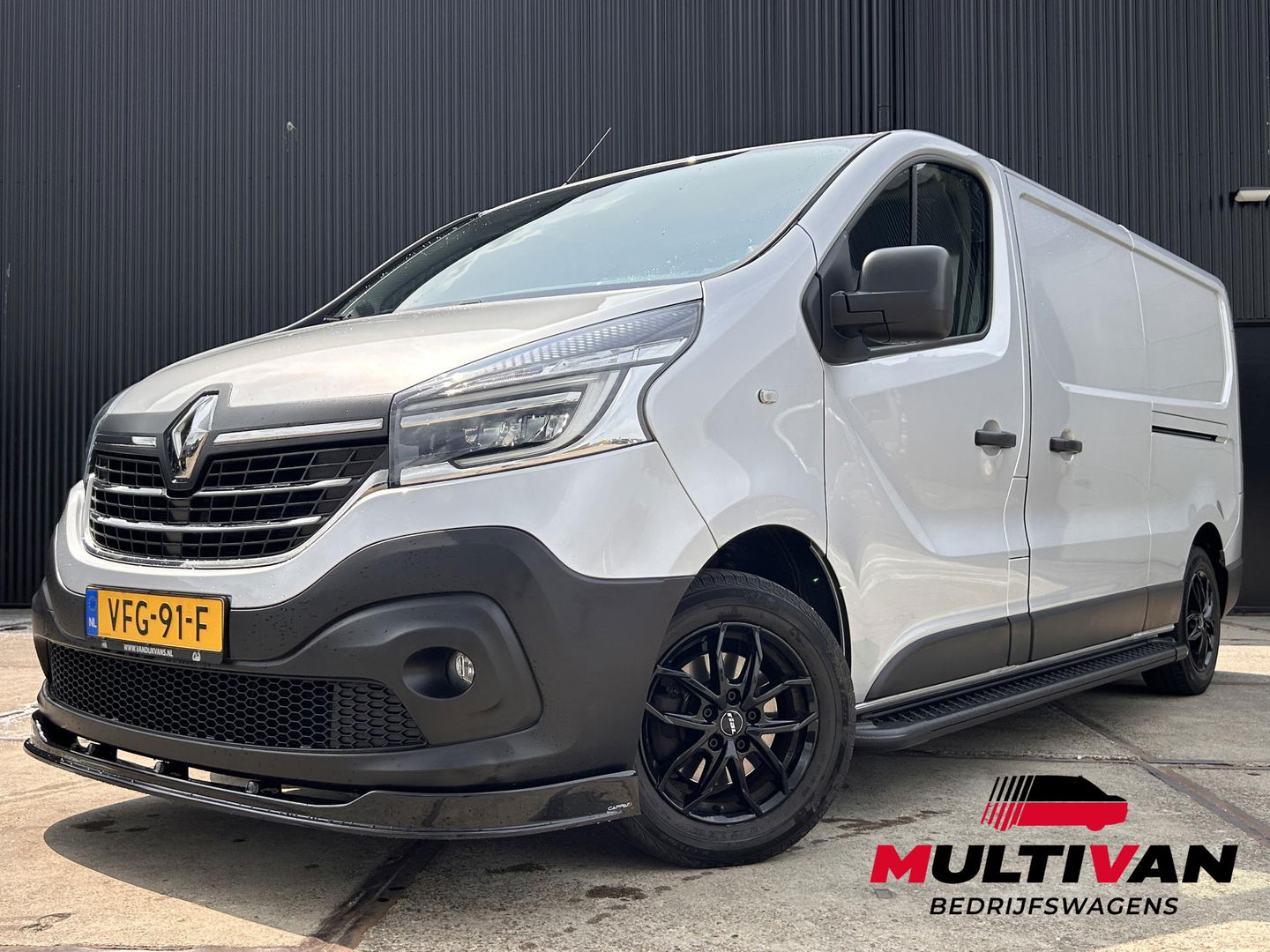 Renault Trafic 2.0 dCi 145PK L2H1 Luxe MARGE | LED | CUSTOM GELUIDSSYSTEEM | AUT | LMV | Dubbele schuifdeur