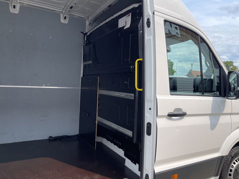Volkswagen Crafter 35 2.0 TDI 140pk L3H3 ( voorheen L2H2 ) Comfortline / vaste prijs rijklaar € 20.950 ex btw / bpm vrij / euro 6 diesel / airco / cruise / geveerde chauffeurs stoel / nette bus !