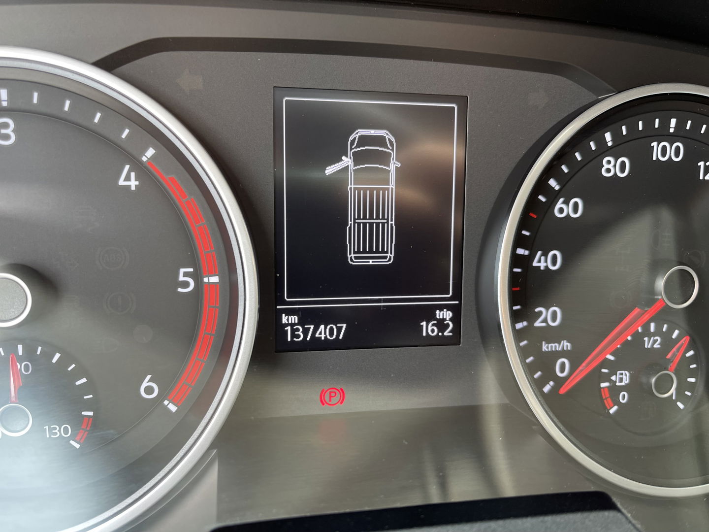 Volkswagen Crafter 35 2.0 TDI 140pk L3H3 ( voorheen L2H2 ) Comfortline / vaste prijs rijklaar € 20.950 ex btw / bpm vrij / euro 6 diesel / airco / cruise / geveerde chauffeurs stoel / nette bus !