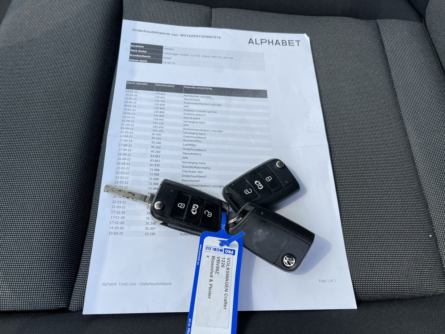 Volkswagen Crafter 35 2.0 TDI 140pk L3H3 ( voorheen L2H2 ) Comfortline / vaste prijs rijklaar € 20.950 ex btw / bpm vrij / euro 6 diesel / airco / cruise / geveerde chauffeurs stoel / nette bus !