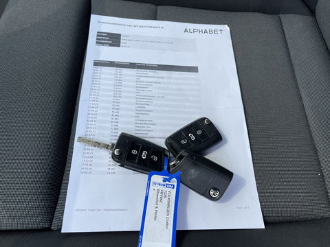 Volkswagen Crafter 35 2.0 TDI 140pk L3H3 ( voorheen L2H2 ) Comfortline / vaste prijs rijklaar € 20.950 ex btw / bpm vrij / euro 6 diesel / airco / cruise / geveerde chauffeurs stoel / nette bus !