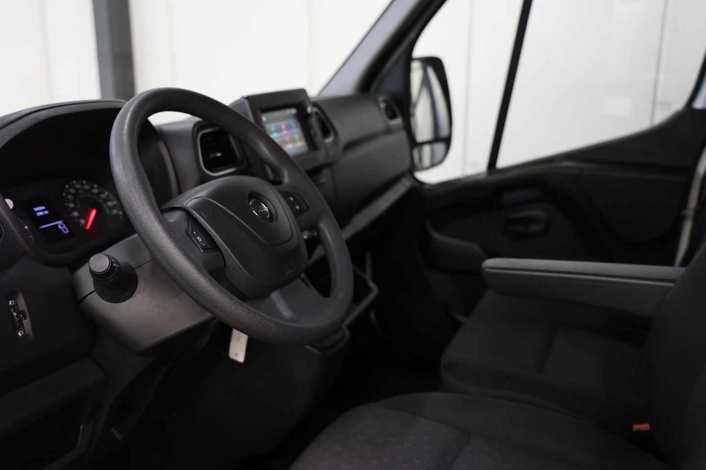 Opel Movano 2.3 Turbo L3H2 POST NL SCHAPPEN