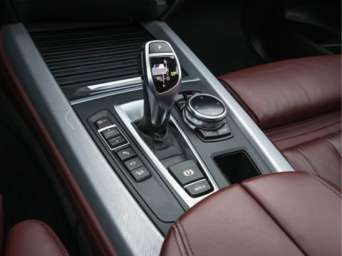 BMW X5 M50d Innovation Pack Aut. *PANO | MERINO-FULL-LEATHER | HEAD-UP | ADAPTIVE-CRUISE | BLINDSPOT | FULL-LED | MEMORY-PACK | CAMERA | KEYLESS | COMFORT-SEATS | HIFI-SOUND | TOWBAR | NAVI-FULLMAP | HEATED-SEATS | ...