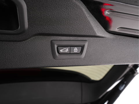 BMW X5 M50d Innovation Pack Aut. *PANO | MERINO-FULL-LEATHER | HEAD-UP | ADAPTIVE-CRUISE | BLINDSPOT | FULL-LED | MEMORY-PACK | CAMERA | KEYLESS | COMFORT-SEATS | HIFI-SOUND | TOWBAR | NAVI-FULLMAP | HEATED-SEATS | ...