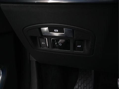 Jaguar I-PACE EV400 HSE First Edition 90 kWh AWD *PANO | LUXURY-LEATHER | MATRIX-LED | MERIDIAN-SURROUND | TOP-VIEW | BLINDSPOT | MEMORY-PACK | DIGI-COCKPIT | KEYLESS | HEAD-UP | NAVI-FULLMAP | HEATED-SPORTSEATS | DAB+ | AMBIENT-LIGHT | ...