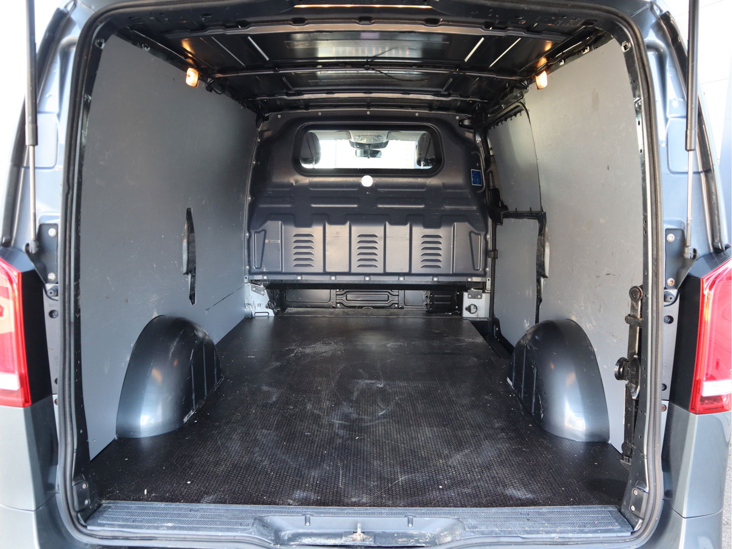 Mercedes-Benz Vito 119 CDI Automaat L2 Lang - LED - LM - 2,8t KG Trekhaak