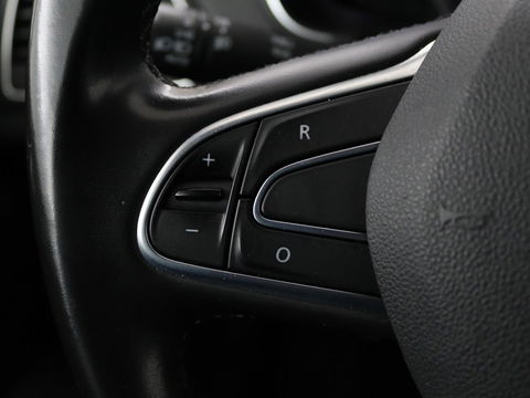 Renault Mégane 1.3 TCe Bose | Automaat | Camera | Half leder | Carplay | Navigatie | Keyless | Climate control | Dodehoek detectie | Cruise control