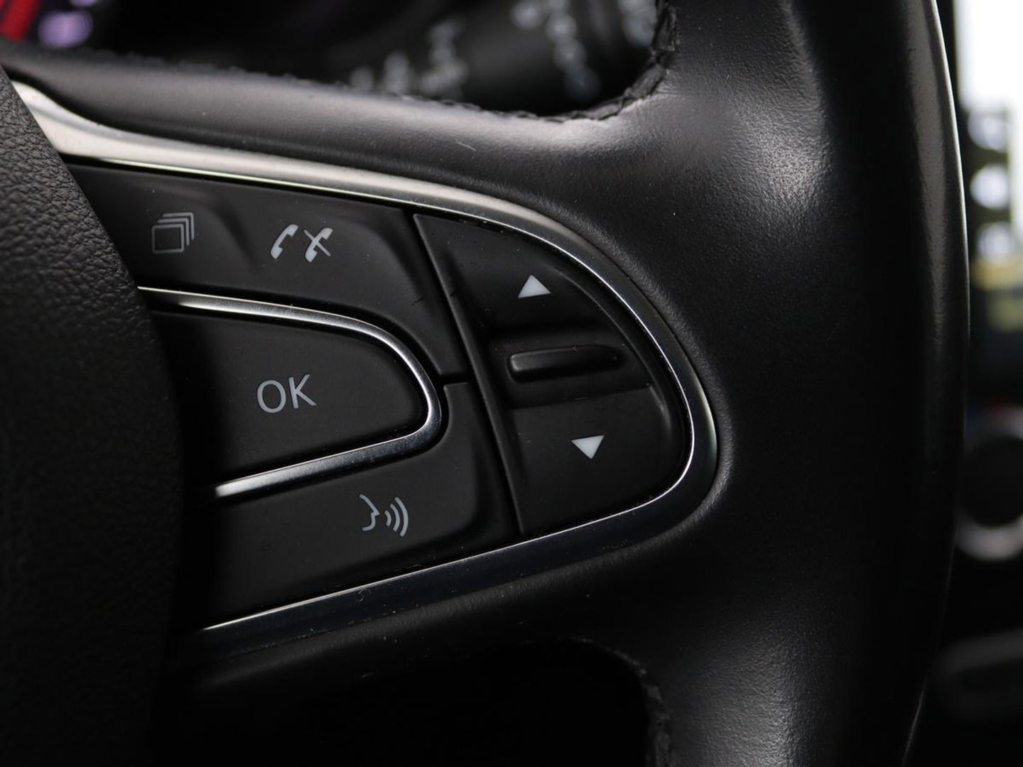 Renault Mégane 1.3 TCe Bose | Automaat | Camera | Half leder | Carplay | Navigatie | Keyless | Climate control | Dodehoek detectie | Cruise control