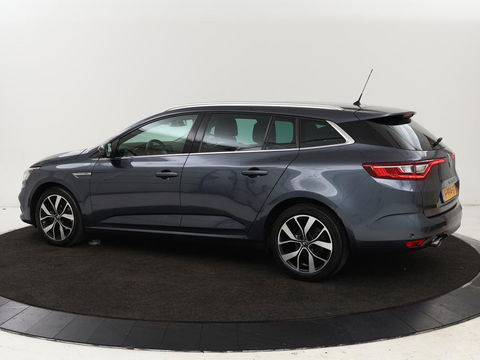 Renault Mégane 1.3 TCe Bose | Automaat | Camera | Half leder | Carplay | Navigatie | Keyless | Climate control | Dodehoek detectie | Cruise control