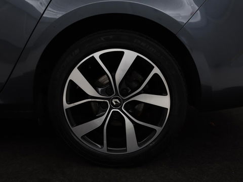 Renault Mégane 1.3 TCe Bose | Automaat | Camera | Half leder | Carplay | Navigatie | Keyless | Climate control | Dodehoek detectie | Cruise control