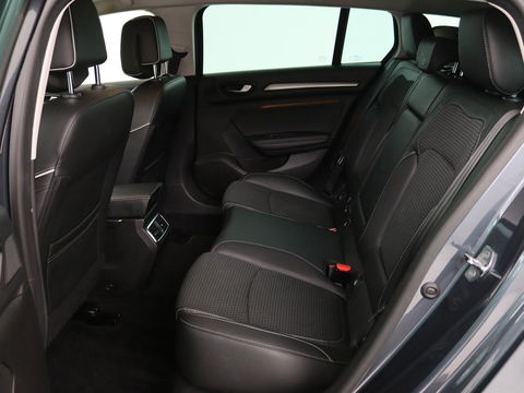 Renault Mégane 1.3 TCe Bose | Automaat | Camera | Half leder | Carplay | Navigatie | Keyless | Climate control | Dodehoek detectie | Cruise control