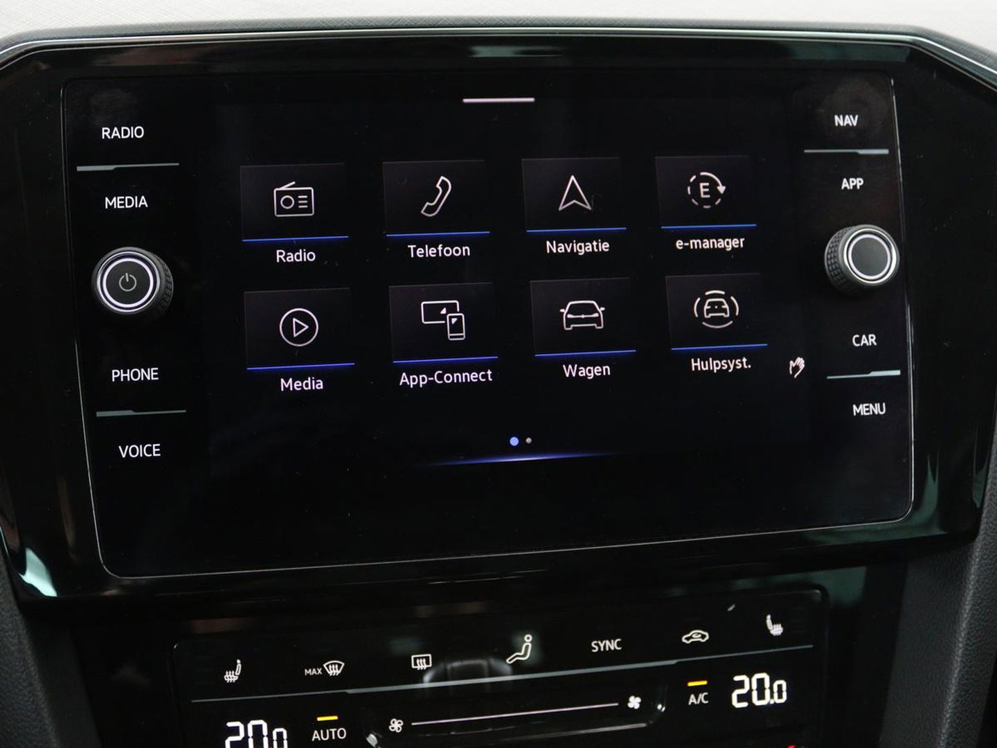 Volkswagen Passat 1.4 TSI PHEV GTE | Stoelverwarming | Massage | Carplay | Camera | Adaptive cruise | Matrix LED | Navigatie | Memory | Sfeerverlichting