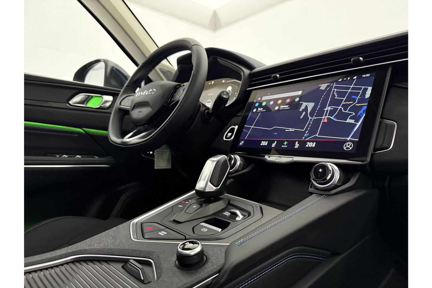 Lynk Co 01 1.5 262PK Hybride Pano LED Sfeer Virtual 360Camera Carplay ACC Clima Memory Navi PDC 20"LMV