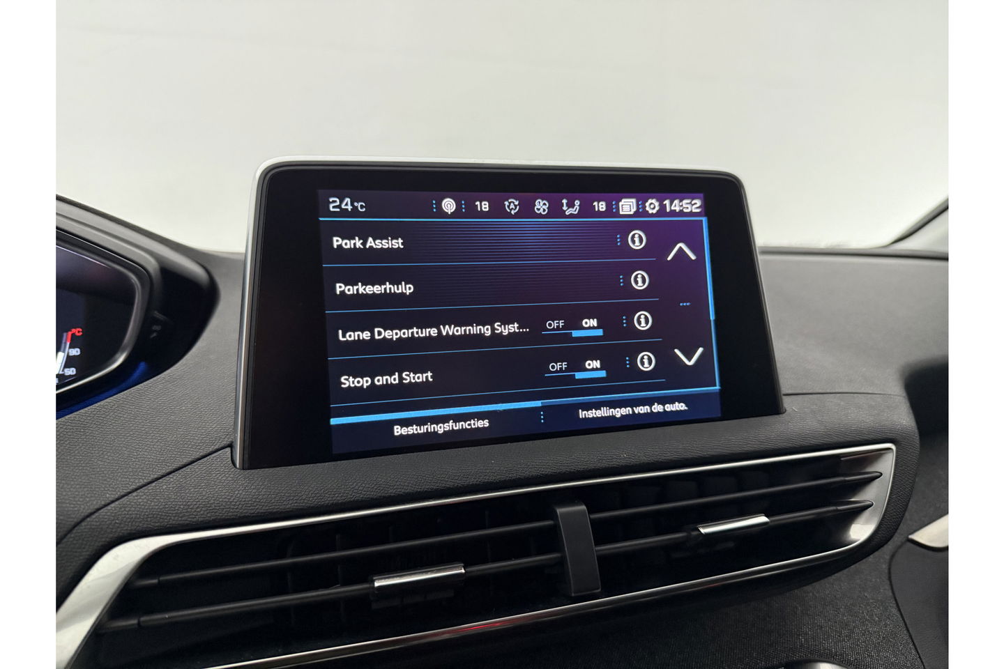 Peugeot 5008 1.6 PureTech 7p | Focal Audio | 181PK 360 Camera Sfeerverl. Memory LED Carplay Clima Cruise Navi Virtual PDC 19"LMV
