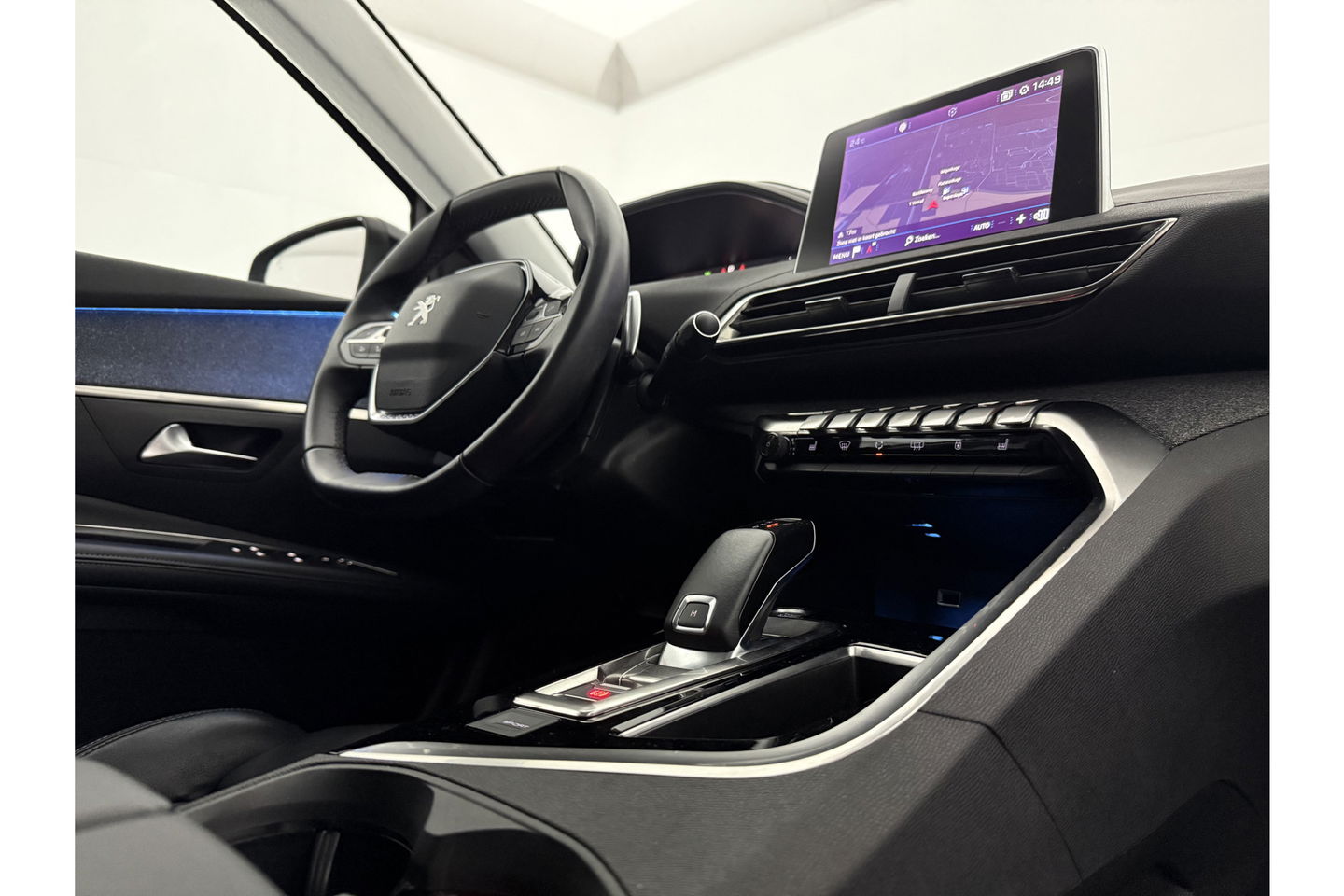 Peugeot 5008 1.6 PureTech 7p | Focal Audio | 181PK 360 Camera Sfeerverl. Memory LED Carplay Clima Cruise Navi Virtual PDC 19"LMV