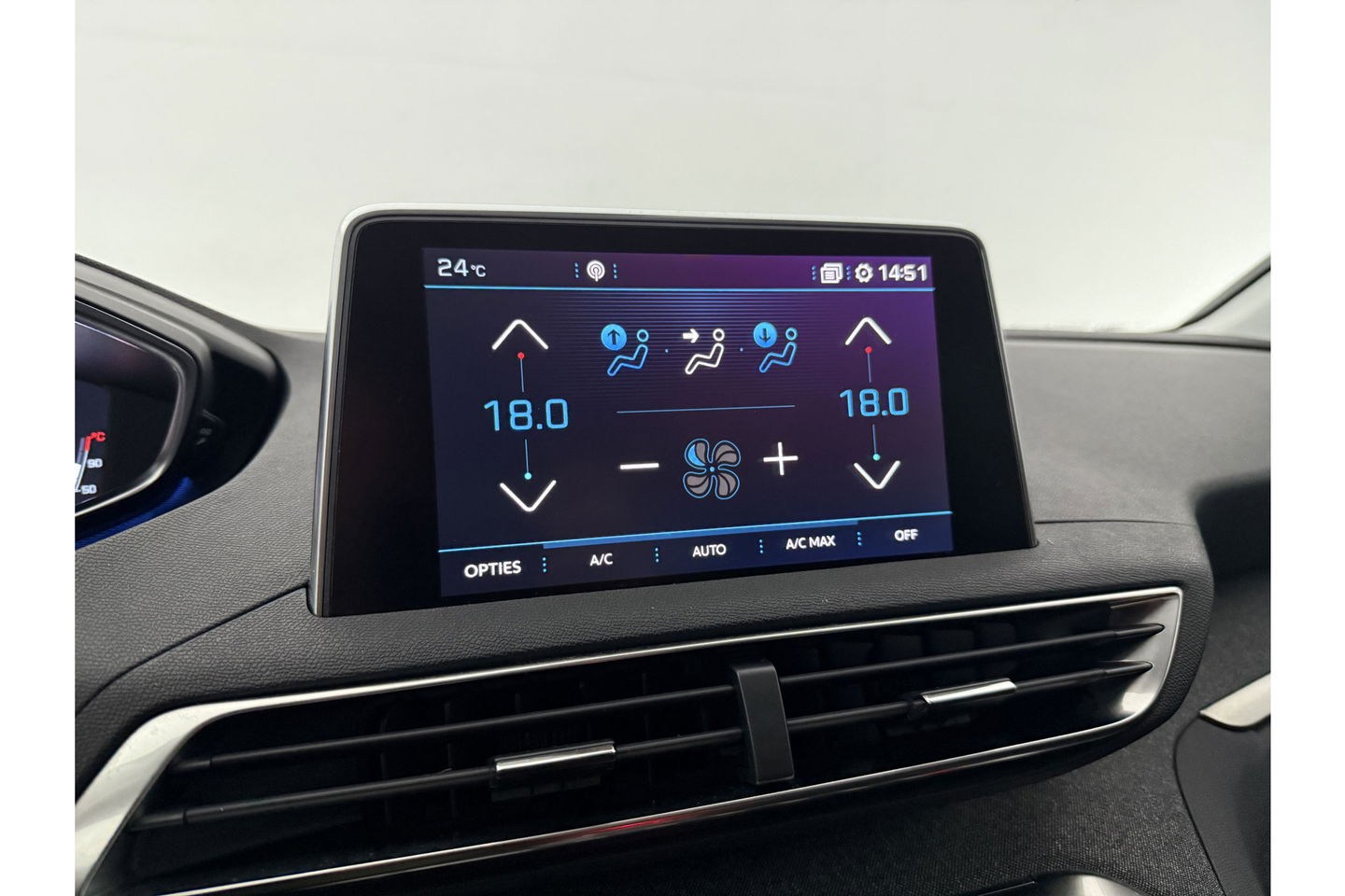 Peugeot 5008 1.6 PureTech 7p | Focal Audio | 181PK 360 Camera Sfeerverl. Memory LED Carplay Clima Cruise Navi Virtual PDC 19"LMV