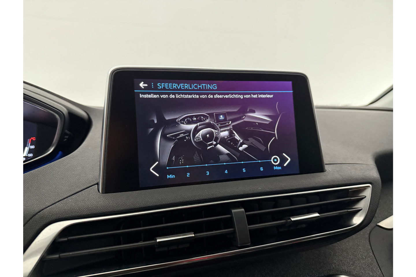 Peugeot 5008 1.6 PureTech 7p | Focal Audio | 181PK 360 Camera Sfeerverl. Memory LED Carplay Clima Cruise Navi Virtual PDC 19"LMV