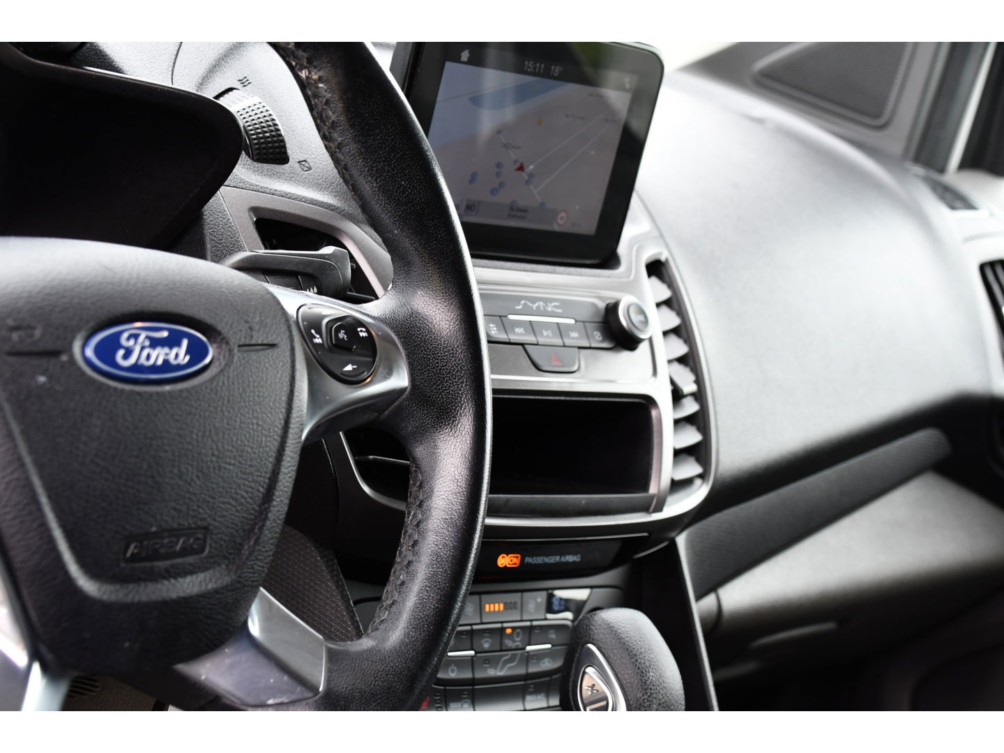 Ford Transit Connect 1.5 EcoBlue L2 PB Edition Camera, Cruise, Carplay, 120PK, Stoelverwarming, Automaat, Trekhaak, Sensoren, Uniek!