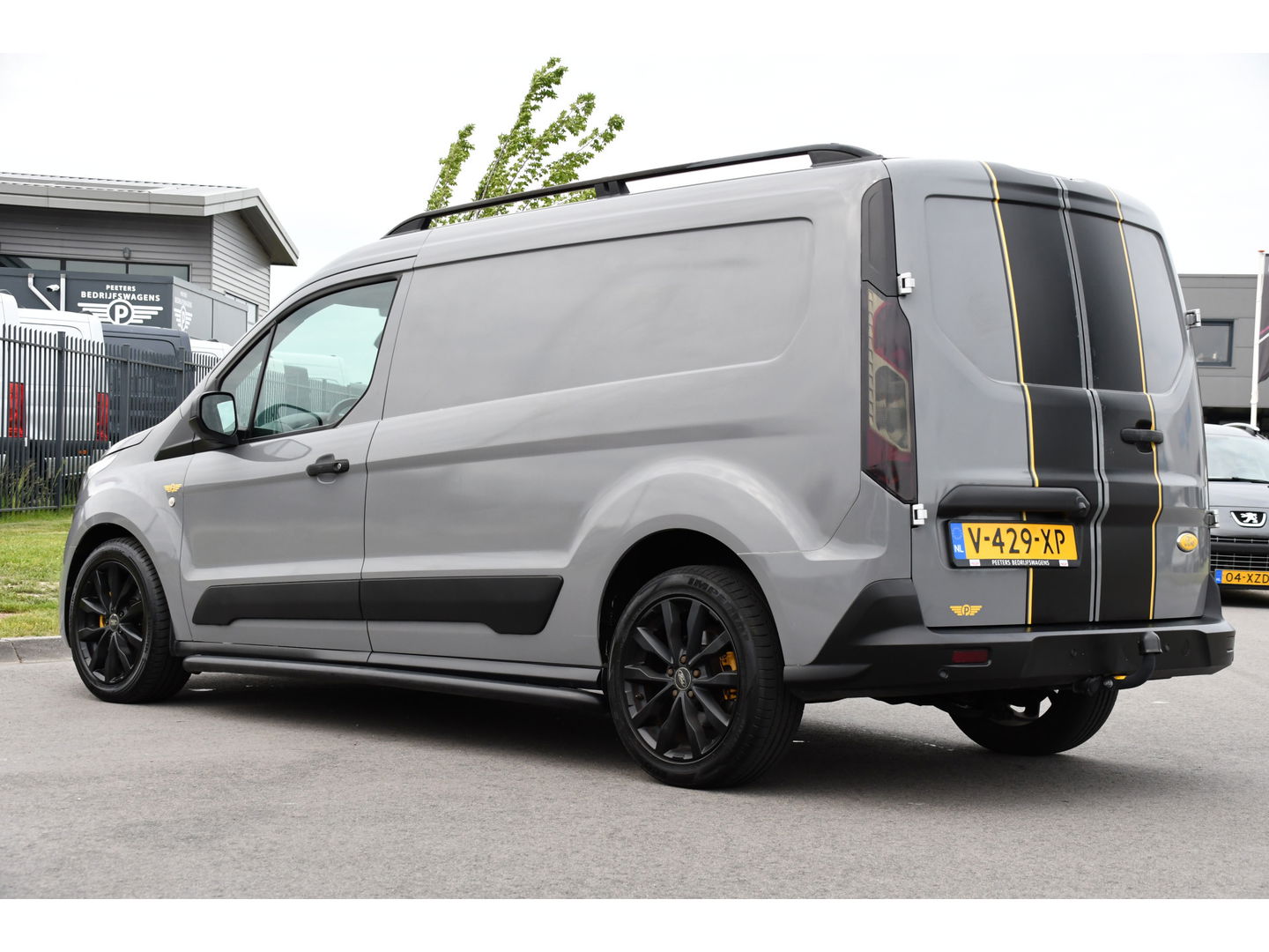 Ford Transit Connect 1.5 EcoBlue L2 PB Edition Camera, Cruise, Carplay, 120PK, Stoelverwarming, Automaat, Trekhaak, Sensoren, Uniek!