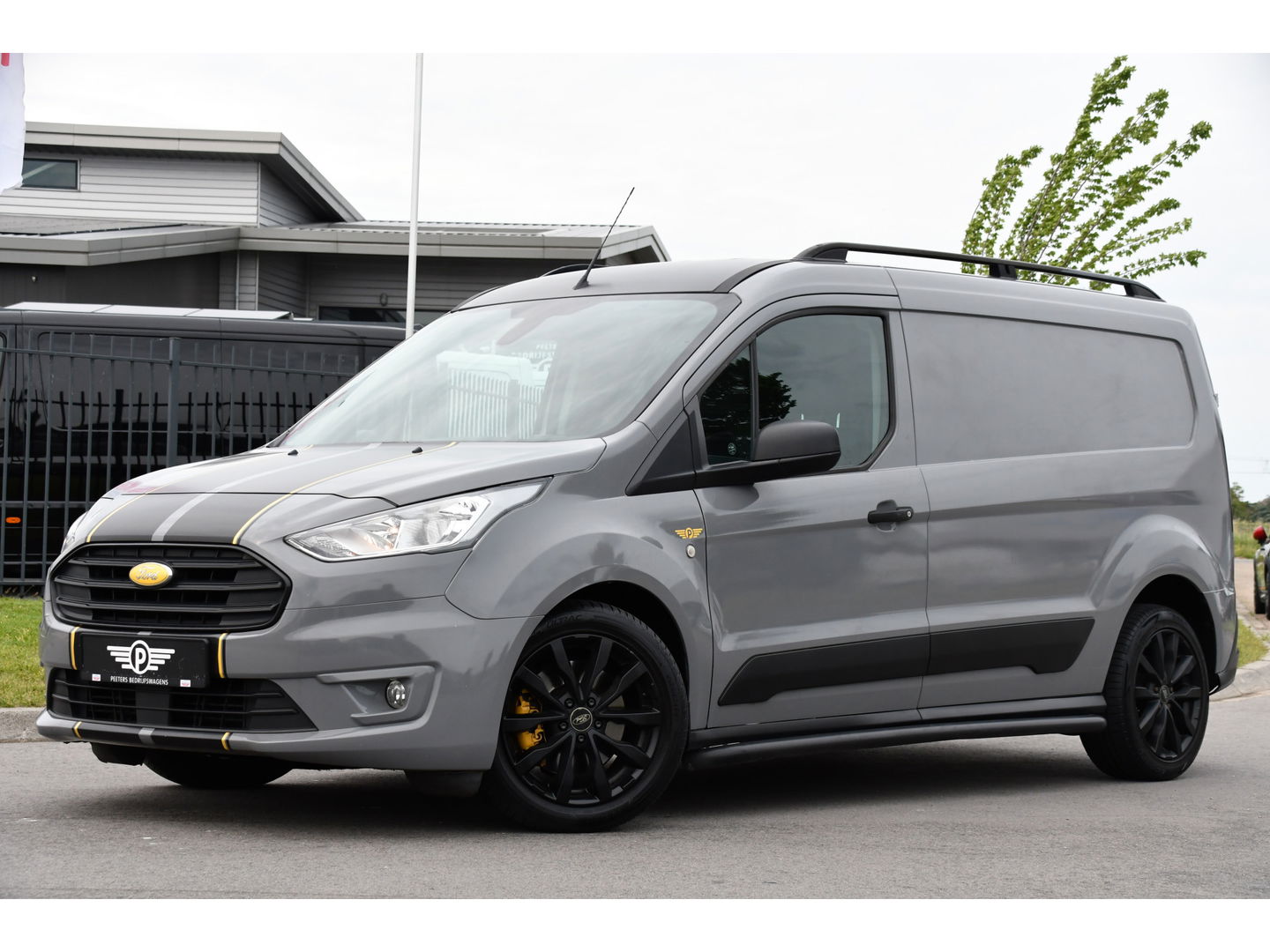 Ford Transit Connect 1.5 EcoBlue L2 PB Edition Camera, Cruise, Carplay, 120PK, Stoelverwarming, Automaat, Trekhaak, Sensoren, Uniek!