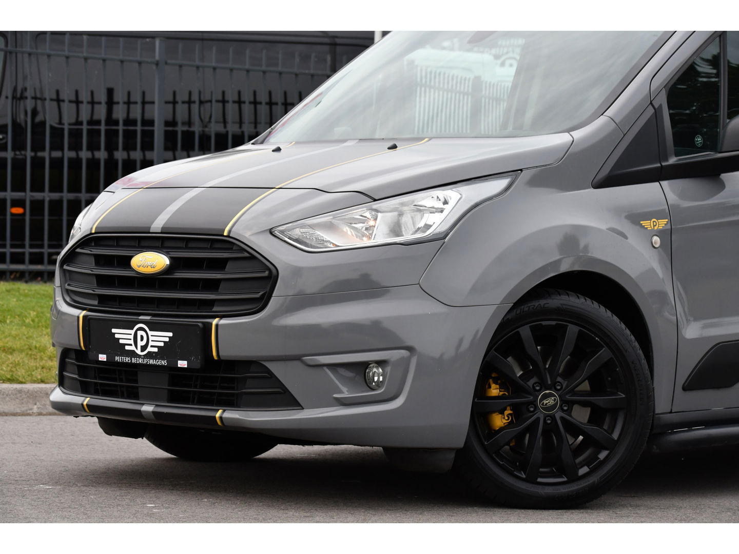 Ford Transit Connect 1.5 EcoBlue L2 PB Edition Camera, Cruise, Carplay, 120PK, Stoelverwarming, Automaat, Trekhaak, Sensoren, Uniek!