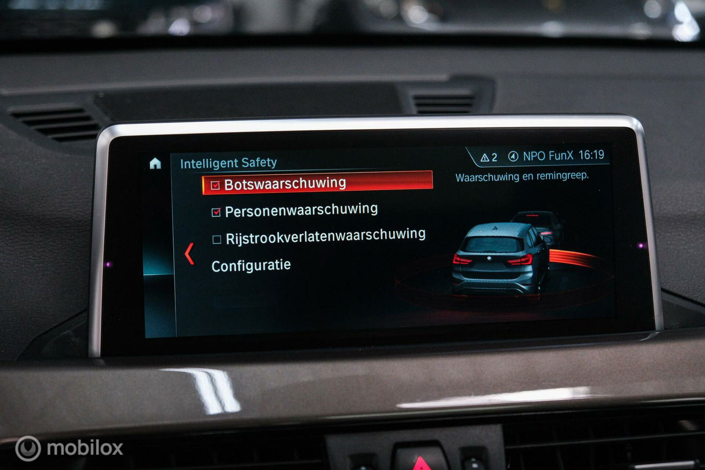 BMW X1 xDrive20i High Executive | 4x4 | HUD | Trekhaak | Leder | Orig NL auto | Dealer onderhouden | Camera | rijklaarprijs |