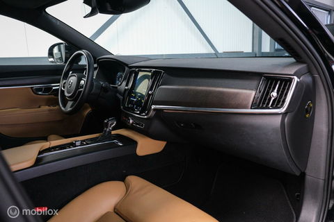 Volvo V90 Cross Country 2.0 D5 AWD Pro | Trekhaak | Leder | LED | Memory |