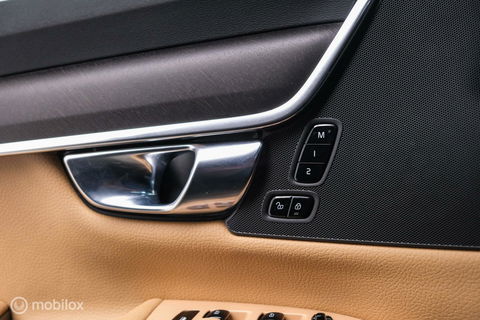 Volvo V90 Cross Country 2.0 D5 AWD Pro | Trekhaak | Leder | LED | Memory |