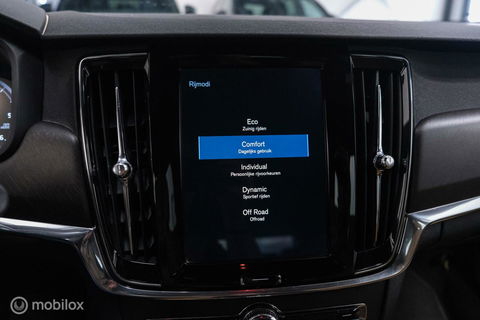 Volvo V90 Cross Country 2.0 D5 AWD Pro | Trekhaak | Leder | LED | Memory |